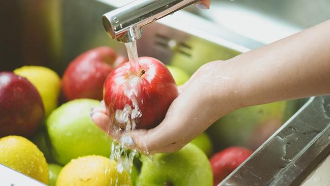 5 Cara Tepat Mencuci Buah-buahan Agar Terbebas dari Pestisida