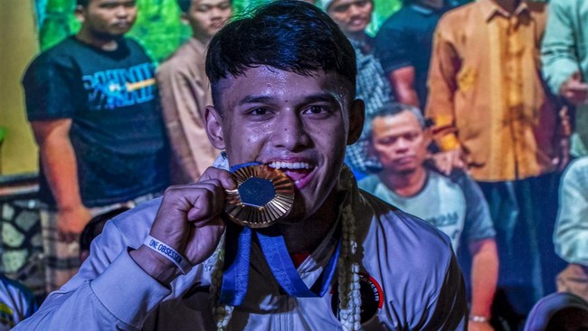 Pemprov Banten mengungkap bonus yang akan diberikan kepada Rizki Juniansyah usai mengharumkan Indonesia dengan meraih emas di Olimpiade Paris 2024.