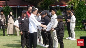Jokowi Resmi Berikan Bonus ke Atlet Olimpiade 2024