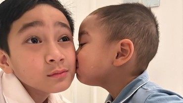 Begini Beda Reaksi Rafathar dan Rayyanza Anak Raffi Ahmad Saat Dapat THR