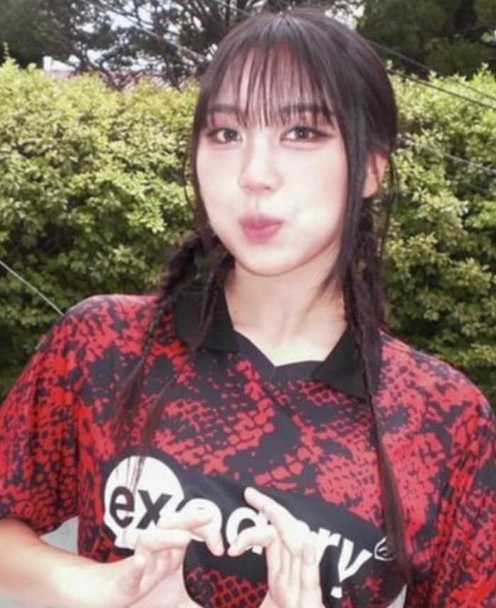 Selain jiwa musikalitas yang tinggi, ternyata Youngji juga memiliki kepribadian seru dan kocak. Ia pun sukses mengundang tawa diberbagai reality show, salah satunya Running Man di episode 567./Foto: instagram.com/youngji_02