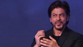 Shah Rukh Khan Pertimbangkan 2 Hal Sebelum Debut Film Hollywood