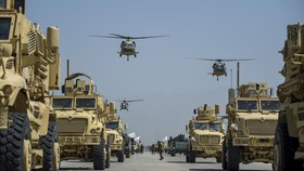 FOTO: Taliban Pamer Alutsista di Perayaan 3 Tahun Kuasai Afghanistan