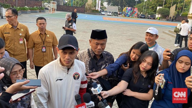 Veddriq, Peraih Medali Emas Olimpiade, Bersama Keluarga Temui Menteri Pemuda dan Olahraga Sebelum Pawai Kemenangan