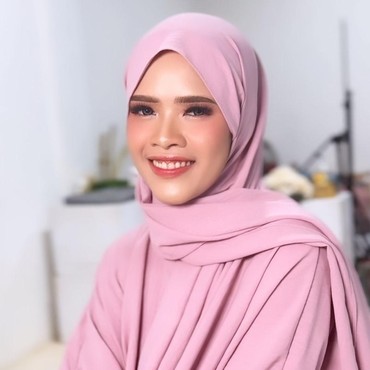 Ditinggal dan Diselingkuhi Suami, Aprila Majid Curhat di Acara 'Kajian Hati'