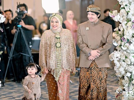 7 Potret Acara Tujuh Bulanan Bunda Seleb, Bisa untuk Inspirasi Bumil