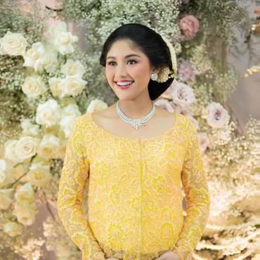 Pakai Tas Mewah Seharga Rumah Rakyat, Gaya Erina Gudono Disorot