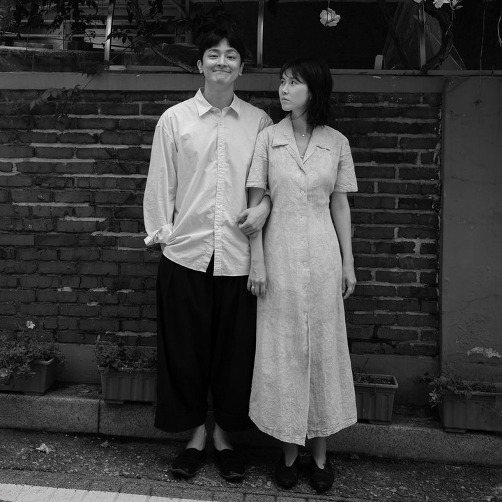 <p>Di drama Korea <em>Marry My Husband,</em> Gong Min Jung dan Jang Jae Ho berperan sebagai pasangan suami istri. Keduanya menjalani rumah tangga yang <em>toxic</em> dan tidak harmonis. Namun di kehidupan nyata, keduanya bahagia menjalin asmara. (Foto: Instagram @greengreen_j)</p>