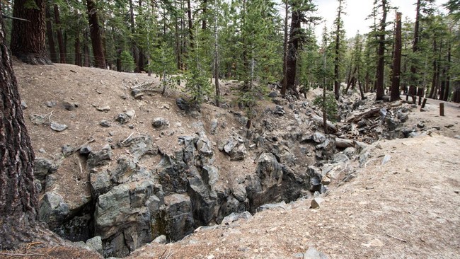 Wilayah Megathrust yang Mengelilingi Pulau Jawa dan Potensi Bahayanya bagi Tsunami