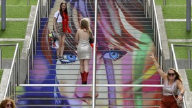 FOTO: Antusiasme Fan Nonton Lima Hari Konser Taylor Swift di London