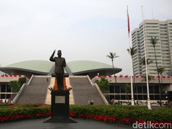 Daftar 24 Seleb yang Resmi Jadi Anggota DPR 2024-2029
