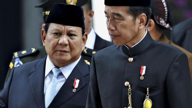 Jokowi Unggah Foto Bareng Prabowo-Gibran: Diskusi Akhir Pekan