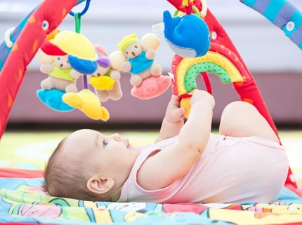 10 Kado Perlengkapan Bayi Baru Lahir Anti Mubazir dan Bermanfaat, Catat ya!