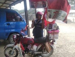 Semangat Kemerdekaan! Penjual Pentol Naik Motor ke IKN Demi Ikut Upacara HUT RI