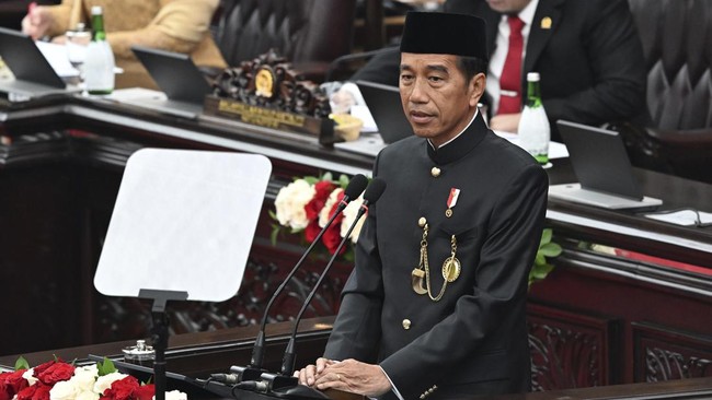 Jokowi mengapresiasi langkah MPR RI memperdalam rencana menghidupkan kembali Pokok-Pokok Haluan Negara (PPHN).