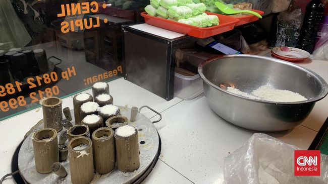 Selain populer di Pulau Jawa, kue putu bambu juga ada di Medan. Memang apa bedanya putu bambu Medan dengan yang ada di Pulau Jawa?