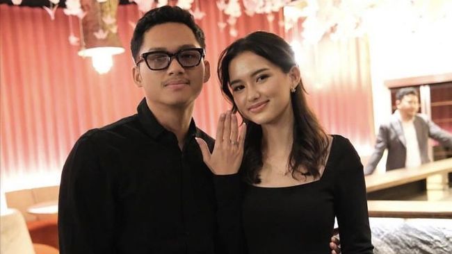 Pacar Azriel Hermansyah Diduga Mualaf Jelang Pernikahan, Ashanty Bilang Begini