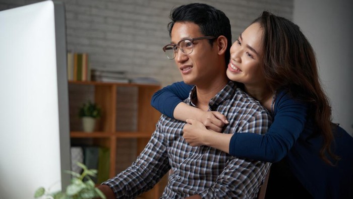 Menurut Psikolog, Ini 6 Cara Menjaga Hubungan Tetap Harmonis di Tengah Sibuknya Pekerjaan