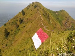 Bendera Raksasa Bakal Dibentangkan di Gunung Andong Saat HUT RI