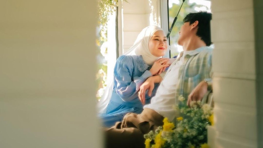 Hadiah Campervan Rey Mbayang untuk Dinda Hauw Hadiah Campervan Rey Mbayang untuk Dinda Hauw