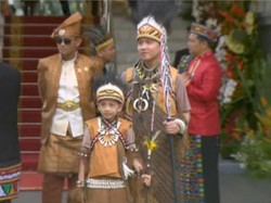 Gibran Pakai Baju Adat Papua Hadiri Upacara HUT ke-79 RI di Istana Merdeka