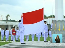 Pengibaran Bendera HUT RI ke-79 di IKN, Netizen Terharu