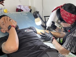 Merayakan Kemerdekaan Indonesia dengan Menghapus Tato