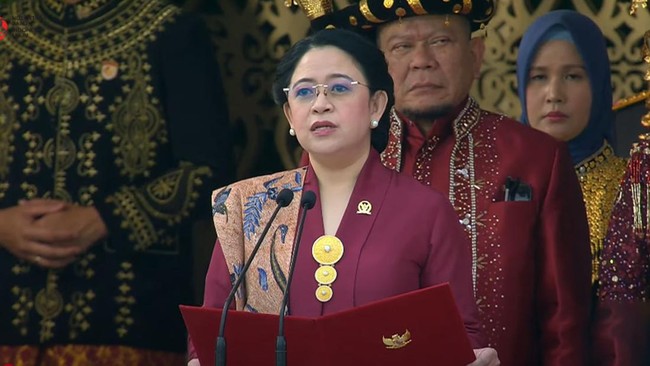 Ketua DPR Puan Maharani menargetkan RUU Kementerian Negara dan RUU Wantimpres disahkan pada masa DPR periode ini.