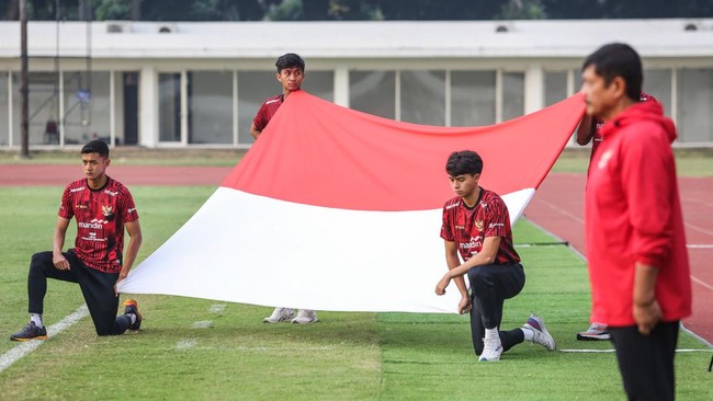 Pelatih Timnas U-20 Indonesia Memotivasi Pemain dengan Upacara 17 Agustus