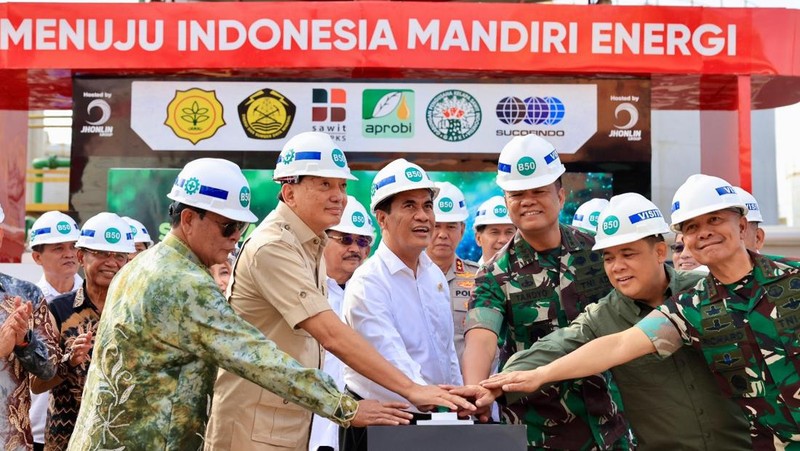 Menteri Pertanian Andi Amran Sulaiman melakukan soft launching Biodiesel B50 di Kalimantan Selatan dan mencatatkan sejarah kemandirian