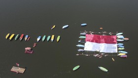 FOTO: Merah Putih Berkibar di Penjuru Daerah
