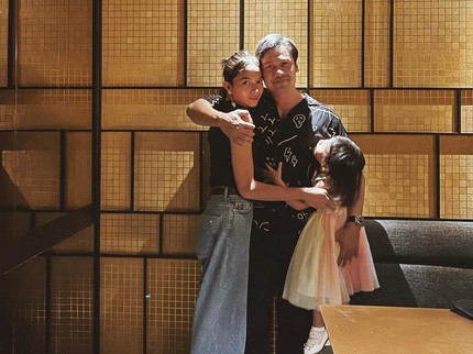 7 Potret Chicco Jerikho & Putri Marino yang Jarang Terekspose, Sweet Bareng Sang Putri