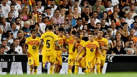 Hasil Liga Spanyol: Lewandowski 2 Gol, Barcelona Hajar Valencia