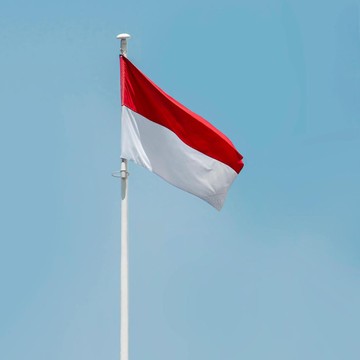 Makna dan Sejarah Bendera Merah Putih Sebagai Lambang Kemerdekaan Indonesia