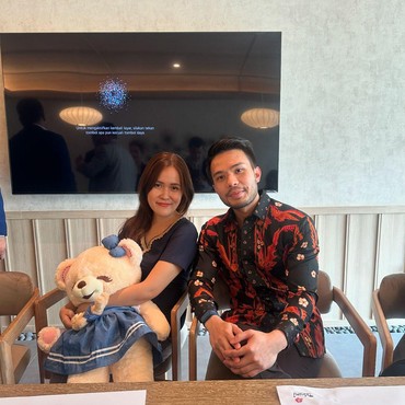 Suami Foto Bareng Jessica Wongso, Jessica Milla: Pengen Terharu Tapi...