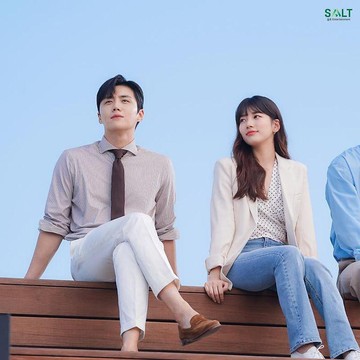 Reuninya Dinantikan, Kim Seon Ho Pertimbangkan Bintangi Drama 'Delusion' bersama Bae Suzy