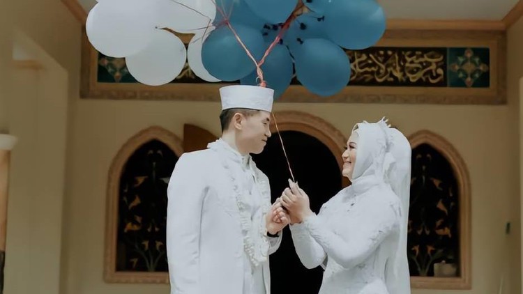 Safira dan Lee Donghae