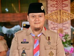 Sekda Banyuasin Terima Lencana Darma Bakti Pramuka