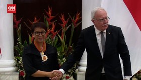 VIDEO: Menlu Retno Terima Penghargaan dari Palestina
