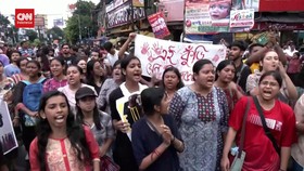 VIDEO: Unjuk Rasa Pemerkosaan Dokter Magang di India Terus Berlanjut