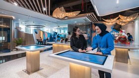 Mudahkan Nasabah, Bank Mandiri Optimalkan Layanan & Jaringan Digital