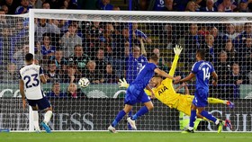 Hasil Liga Inggris: Vardy Cetak Gol, Leicester City Tahan Tottenham