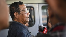 Mahfud: Yusril Tak Berwenang Sebut Peristiwa 98 Bukan Kasus HAM Berat