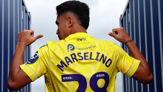 Marselino Ferdinan Mendekati Debut di Oxford United