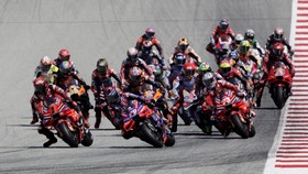 Morbidelli Bicara Insiden dengan Marquez: Untung Kami Tak Jatuh