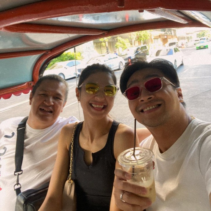 <p>Sang Ayah, Michael Tambayong dikaruniai Mikha sebagai putrinya dari pernikahannya dengan Deva Tambayong. Mikha menjadi anak satu-satunya mereka, Bunda. (Foto: Instagram @miktambayong)</p>