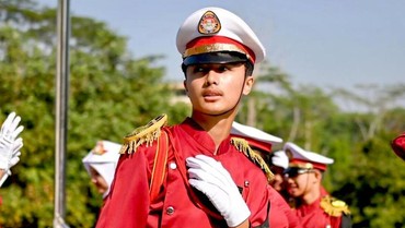 7 Potret Gagah Bintang Anak Hengky Kurniawan Jadi Pemimpin Upacara HUT RI ke-79