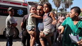 Pilu Bocah Palestina Main Sepatu Roda Tewas Dibom Israel di Gaza