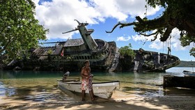 FOTO: Menyusuri Jejak 'Bangkai' Kapal Pesiar di Kepulauan Solomon
