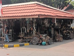Pasar Barang Antik Jalan Surabaya, Riwayatmu Kini